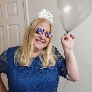 Meet your Posher, Carrie